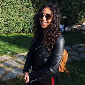 Meet your Posher, Brittney